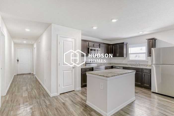 1602 Sunset St - Photo 5 of 14