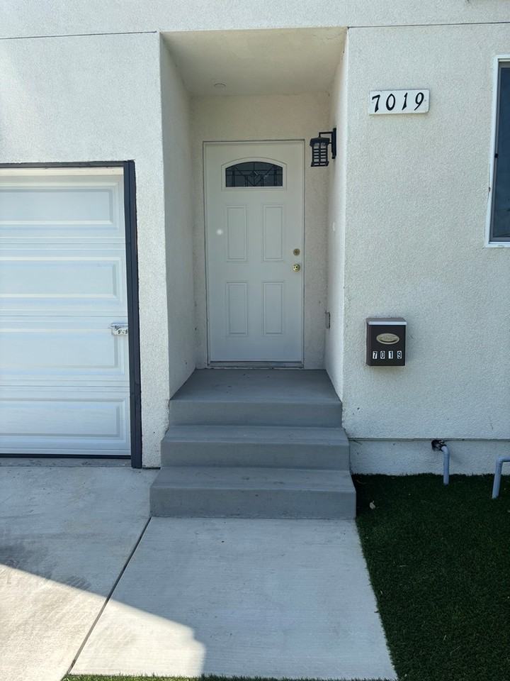 7019 Estrella Avenue - Photo 2 of 22