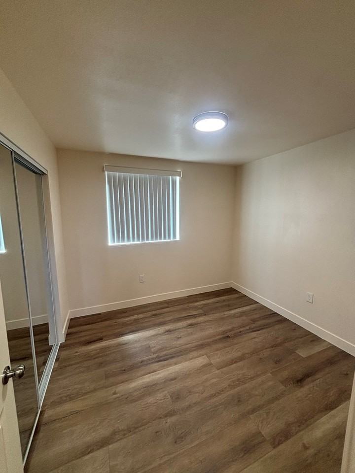 7019 Estrella Avenue - Photo 6 of 22