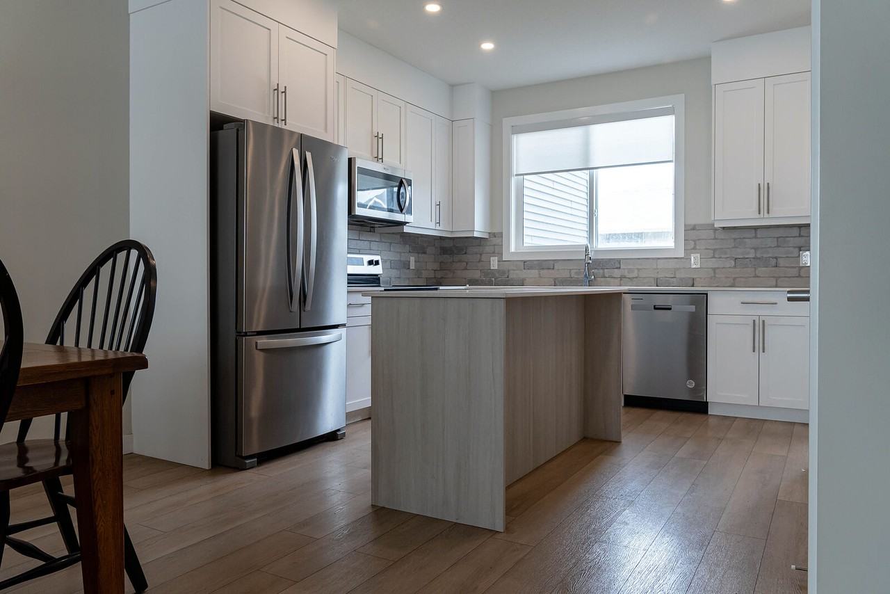 1153 Creekside Blvd Sw - Photo 2 of 20