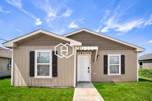 710 W Avenue Z - Photo 1 of 1