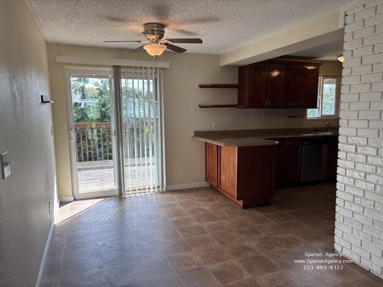 15818 Elm St E #A - Photo 6 of 20