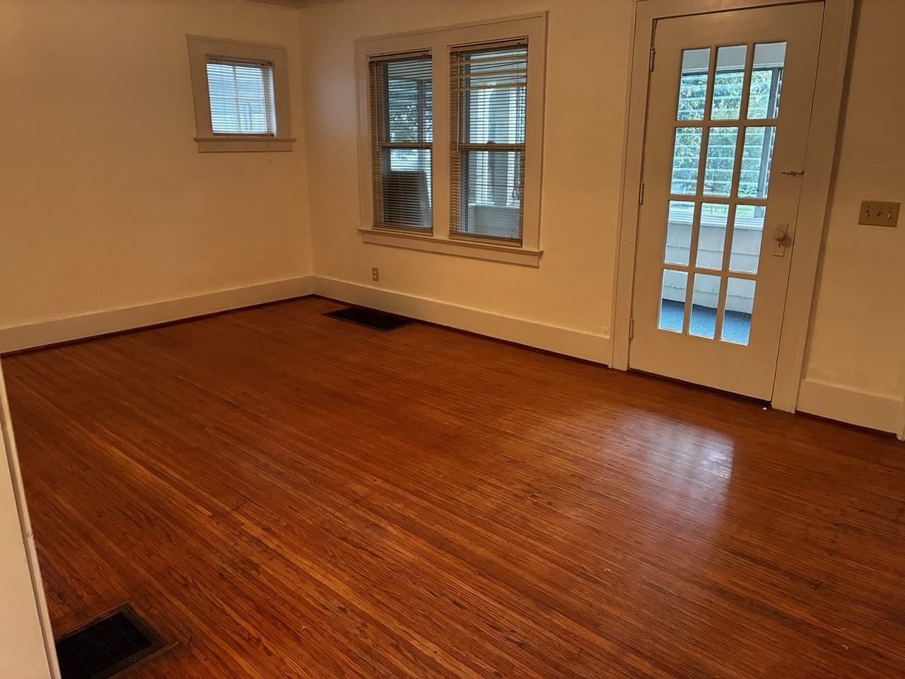 154 Ellicott St #154 - Photo 5 of 9