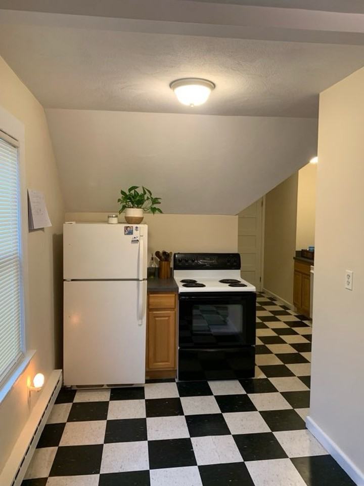 37 Maplewood Ave #3 - Photo 5 of 14