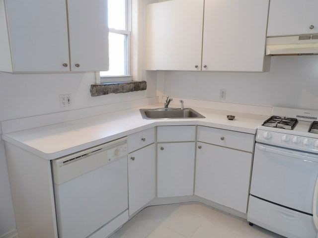 158 Park St #REAR - Photo 3 of 21