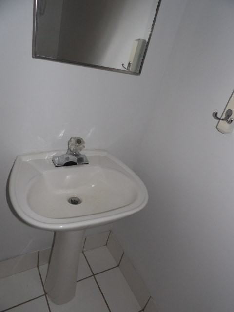 158 Park St #REAR - Photo 5 of 21