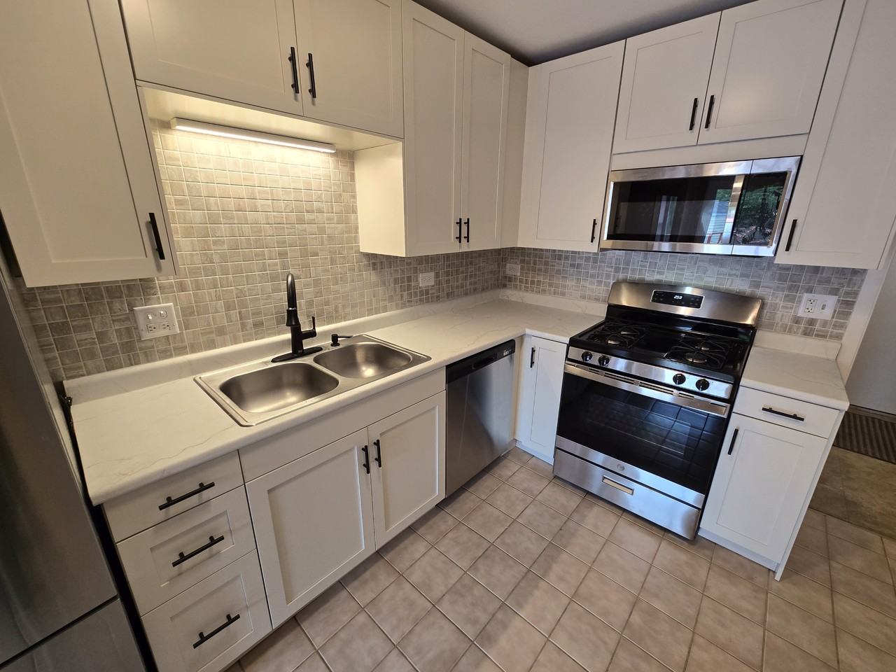 327 Farmhill Cir #NA - Photo 3 of 25