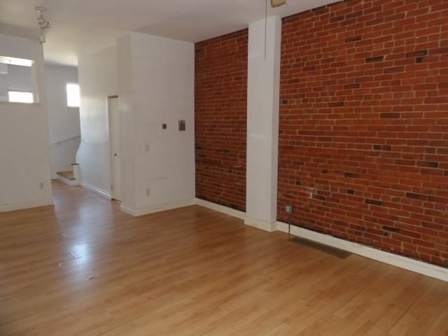 160 Park St #REAR - Photo 2 of 19