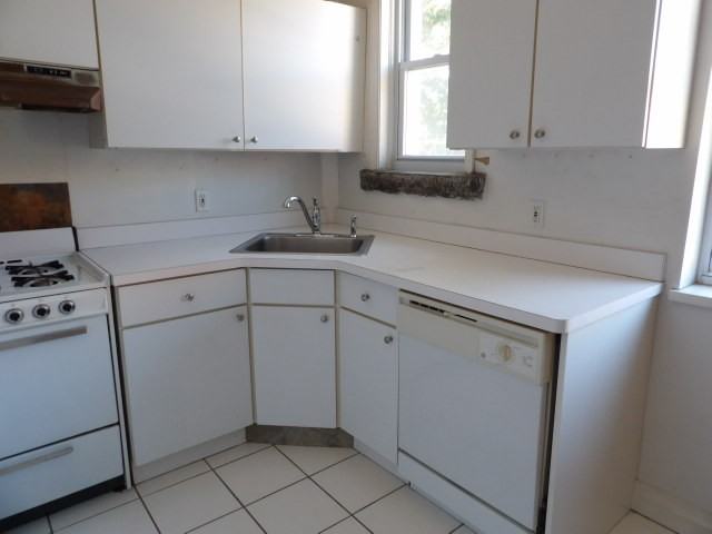 160 Park St #REAR - Photo 6 of 19