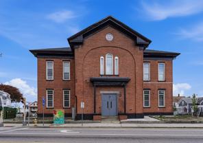 387 Broad St - Photo 1 of 1