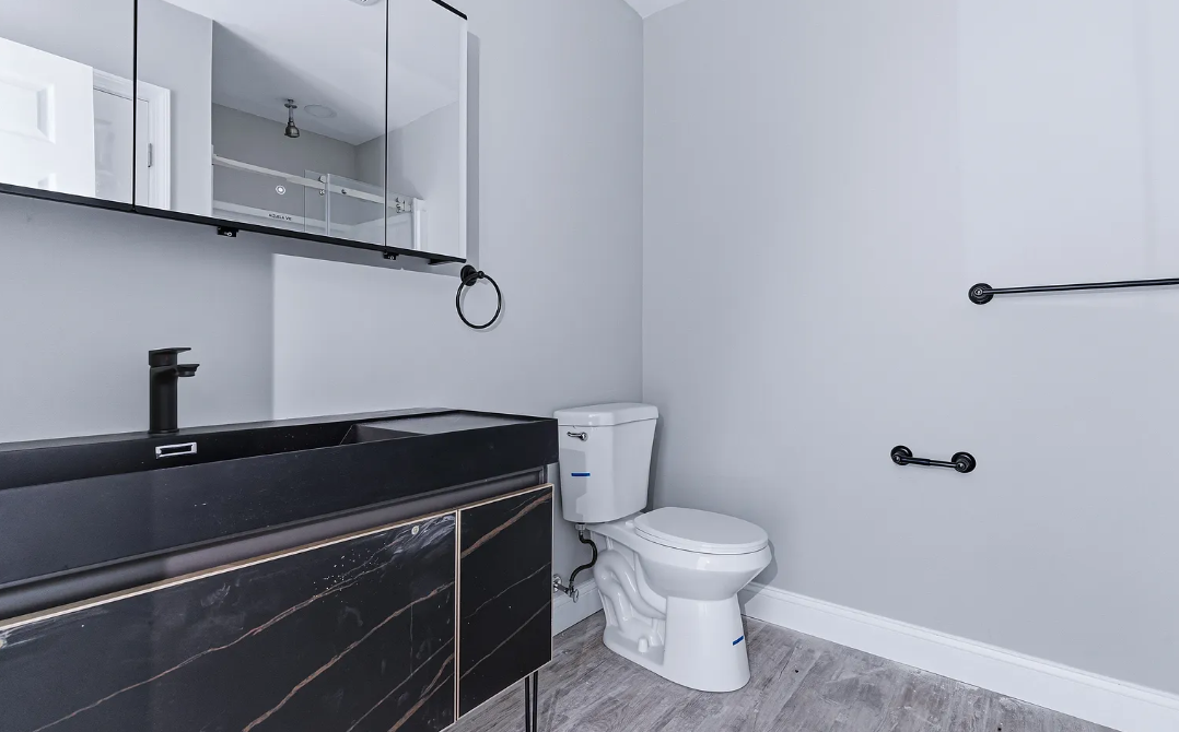 387 Broad St - Photo 6 of 13