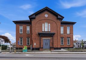 featured image of 387 Broad St