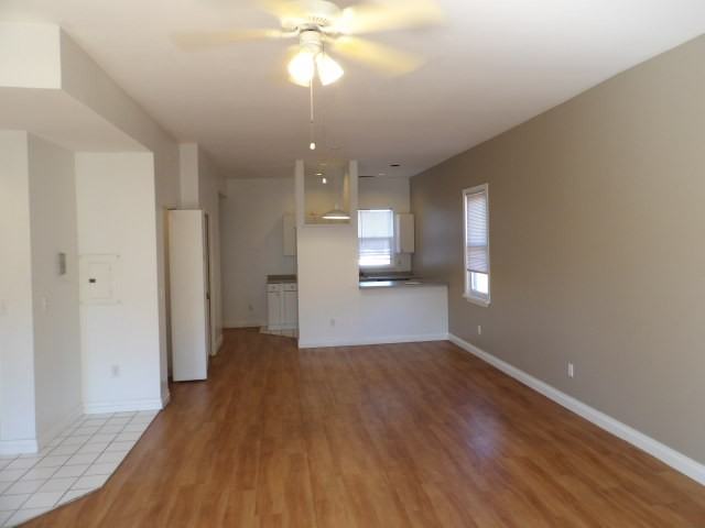 160 Park St - Photo 3 of 23