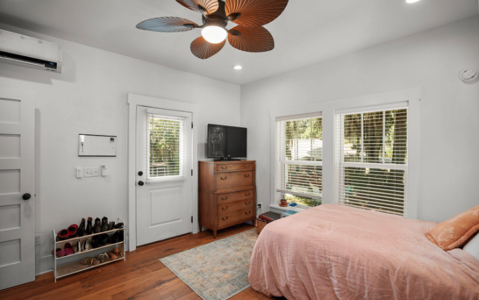 1008C 12th St #BACK - Photo 3 of 7