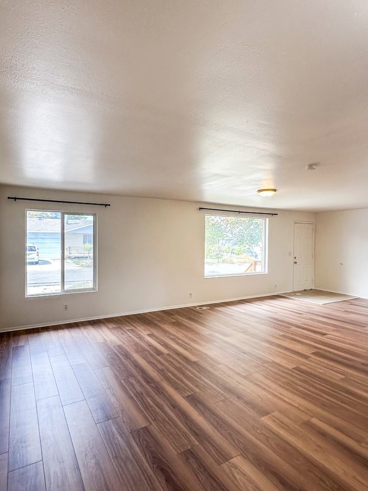 5333 S Peachwood Cir #NA - Photo 2 of 40