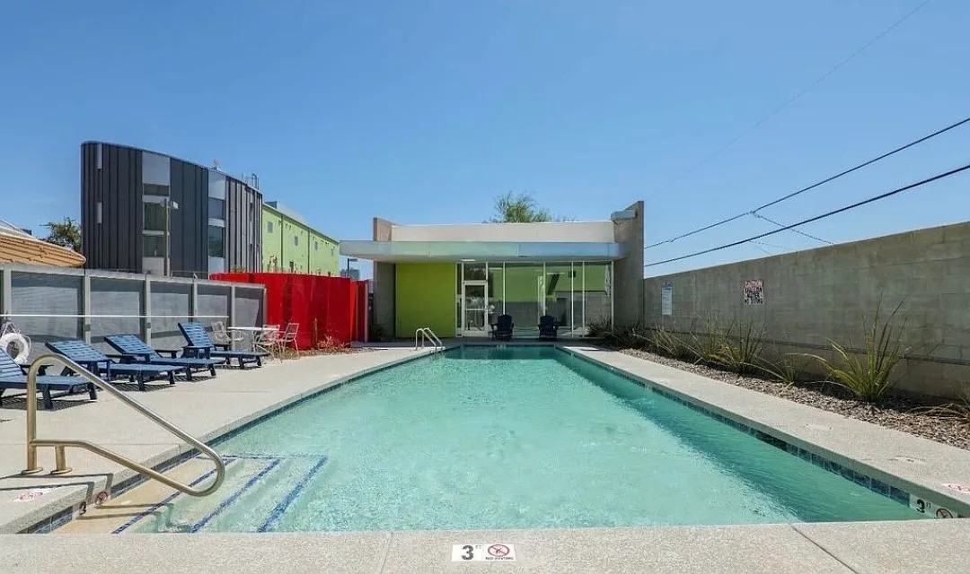 1114 W University Dr - Photo 4 of 11