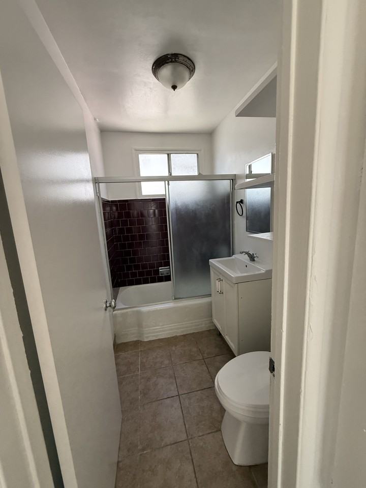 7347 Bakman Ave #4 - Photo 3 of 7
