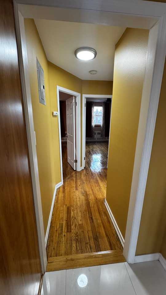 1042 E 93rd St #2 - Photo 5 of 16