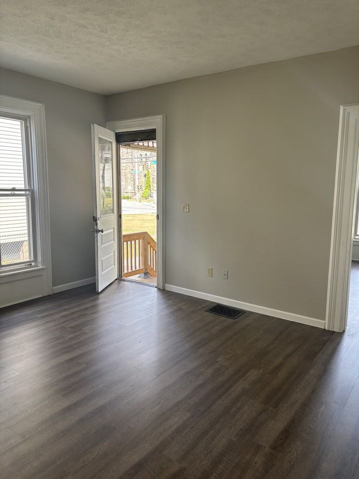 406 Main St #404A - Photo 5 of 6