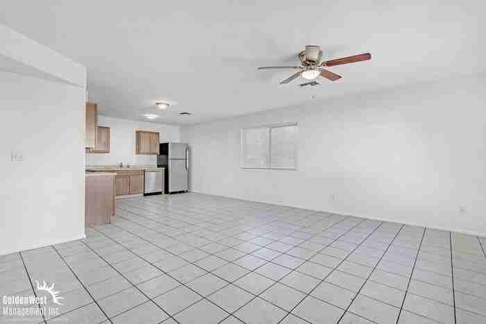 1601 S 4th St #1 - Photo 4 of 15