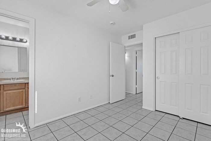 1601 S 4th St #1 - Photo 6 of 15