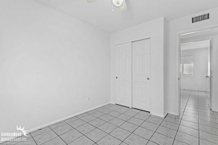 1601 S 4th St #1 - Photo 7 of 15