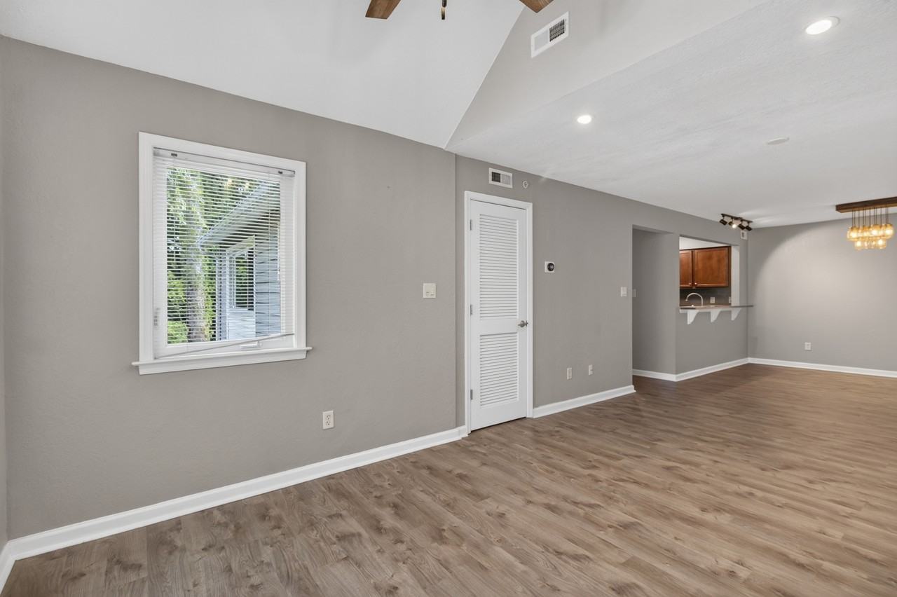 1120 Ocean Trace Ln #301 - Photo 6 of 20