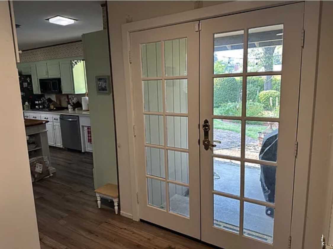 554 Loma Vista Dr #NA - Photo 5 of 20