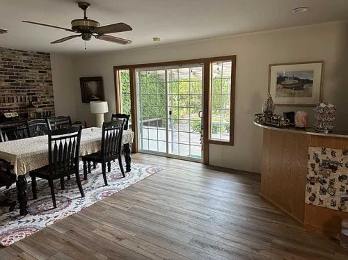 554 Loma Vista Dr #NA - Photo 7 of 20