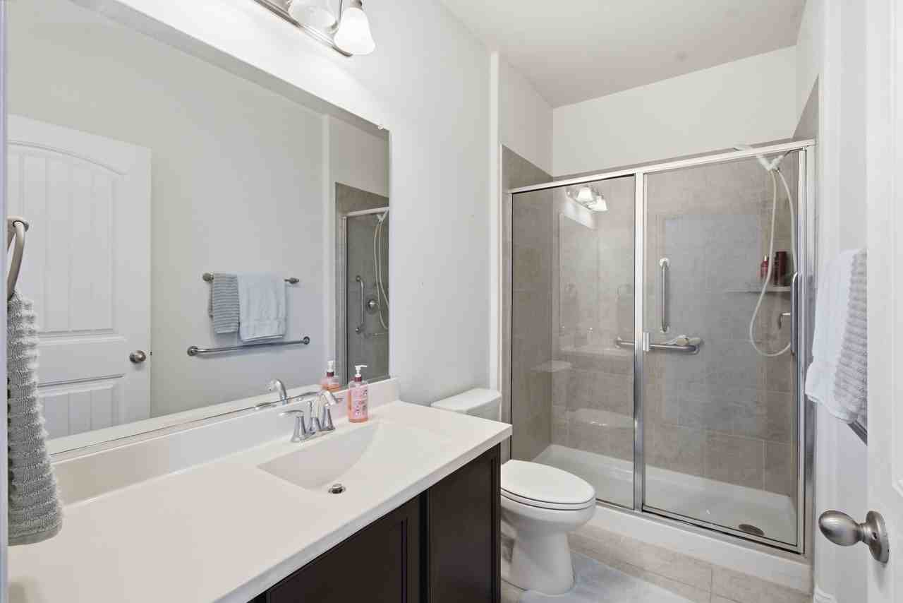 1324 Lake Grove Dr #NA - Photo 4 of 20
