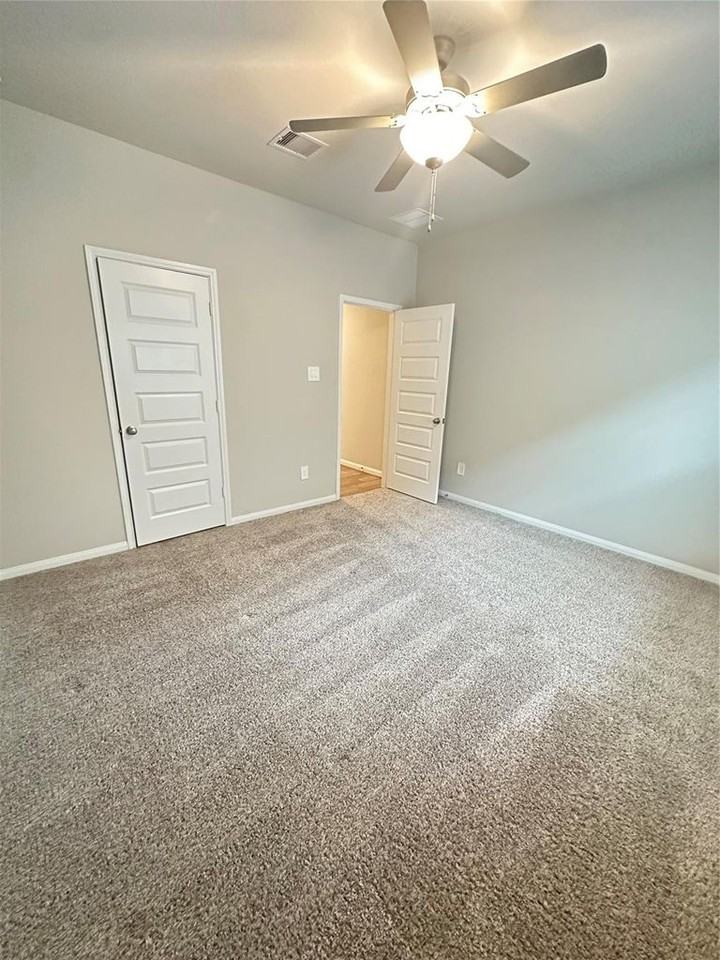 3435 Dry Creek Dr #NA - Photo 7 of 13