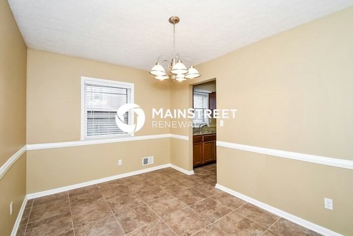 4738 Shenandoah Dr - Photo 4 of 15