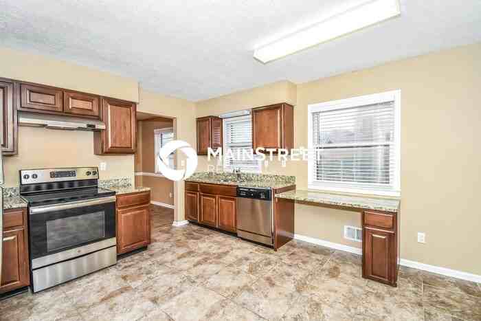 4738 Shenandoah Dr - Photo 6 of 15