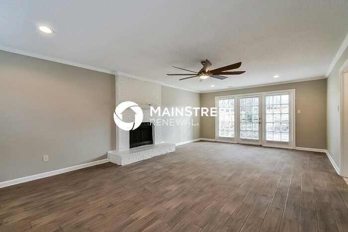 818 Cedar Brake Dr - Photo 3 of 17