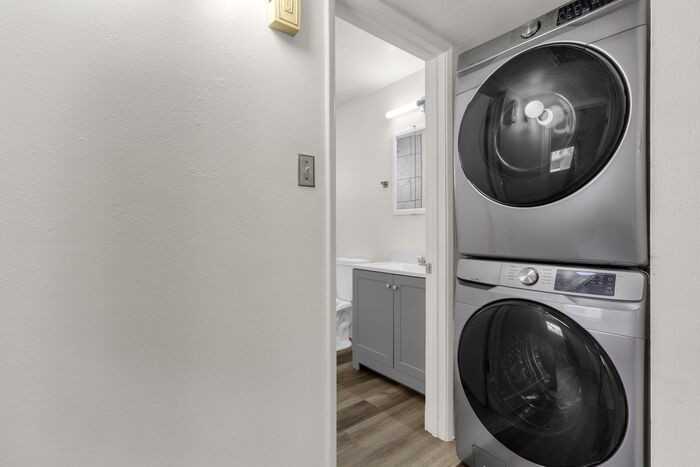 919 E Ocotillo Rd #C - Photo 4 of 26