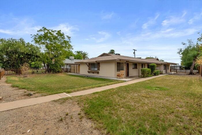 919 E Ocotillo Rd #C - Photo 6 of 26