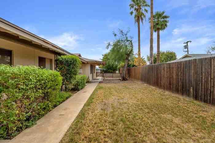 919 E Ocotillo Rd #C - Photo 7 of 26