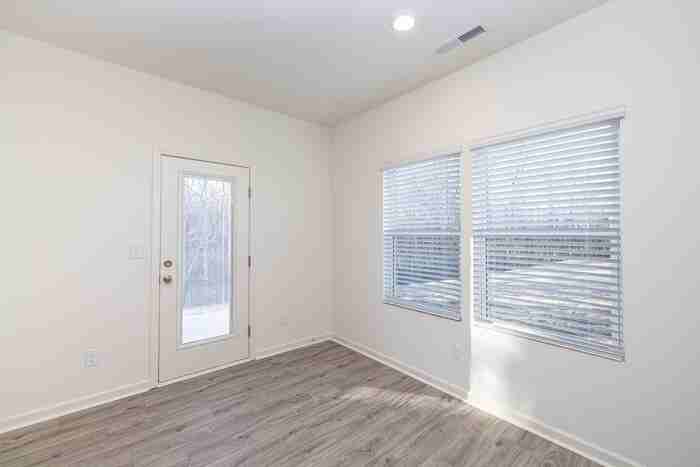 109 Gaelic Dr - Photo 6 of 26