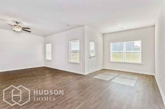 1109 Amadas Dr - Photo 7 of 25