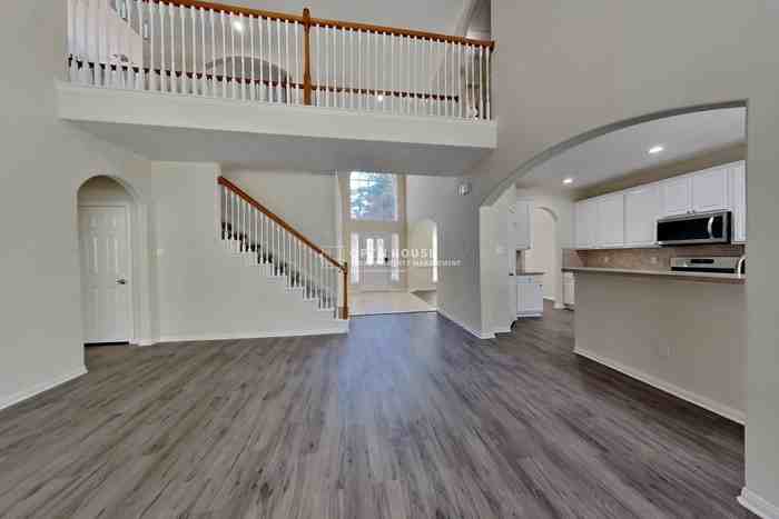 6819 Amber Pine Ct - Photo 5 of 23