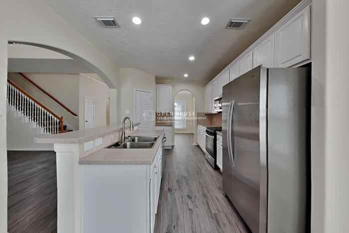 6819 Amber Pine Ct - Photo 6 of 23