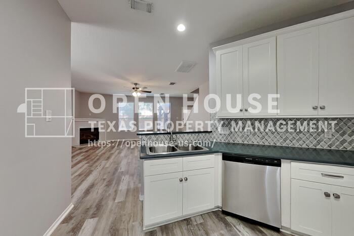 12311 Granite Woods Ct - Photo 6 of 26