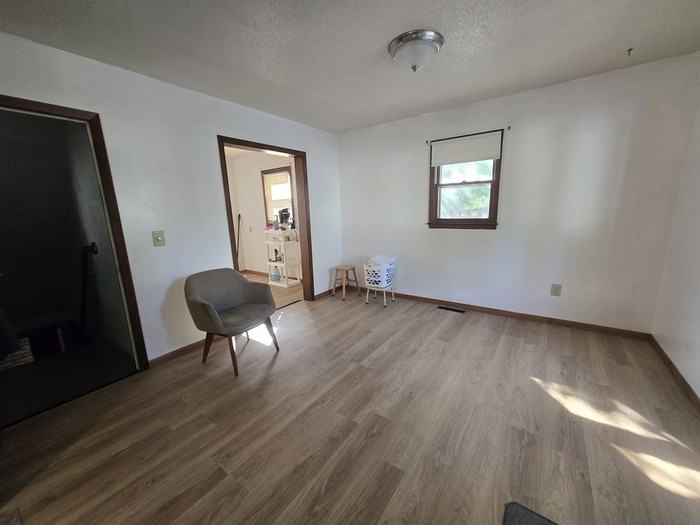 1420 Linden Ct - Photo 6 of 24