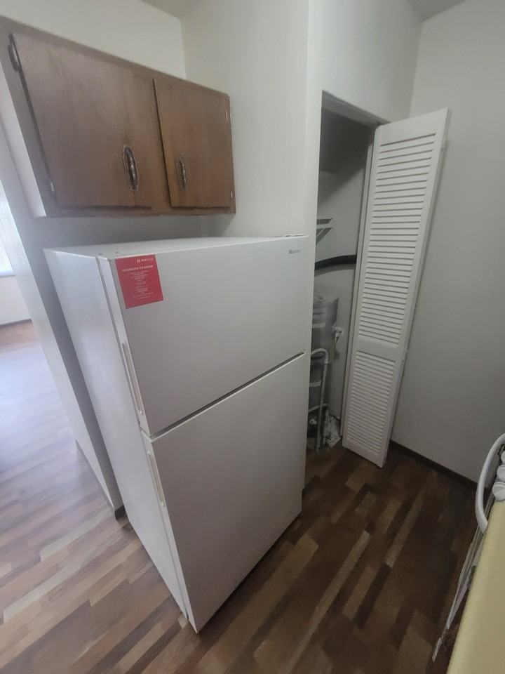 1005 Saint Anne St #102 - Photo 4 of 9