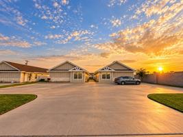 featured image of 2219 Northridge Ave #3