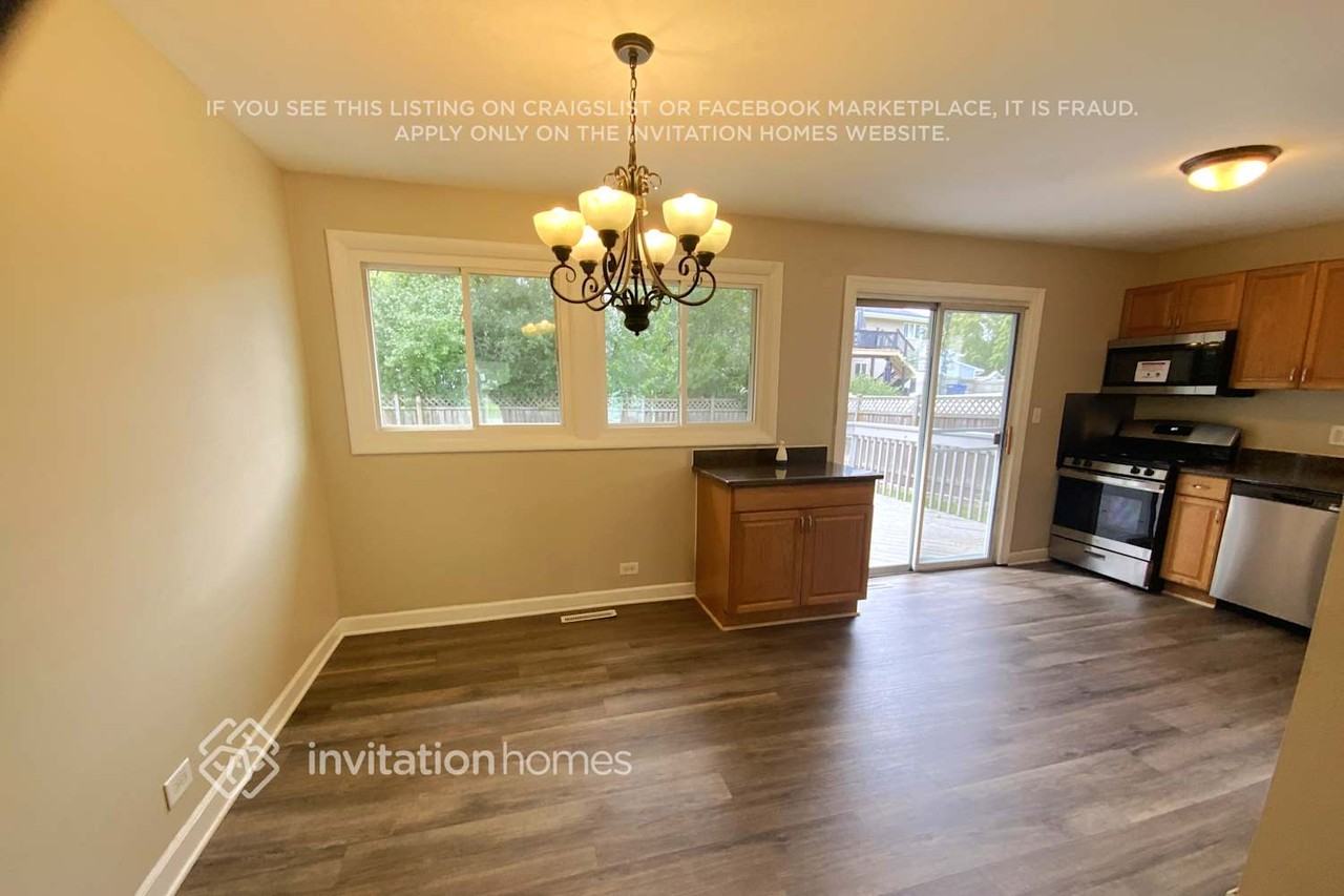 1563 S Tyler Rd - Photo 3 of 19