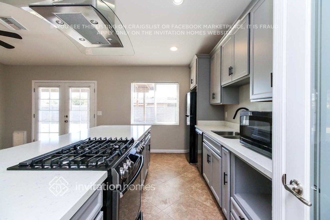 601 W Shannon St - Photo 7 of 16