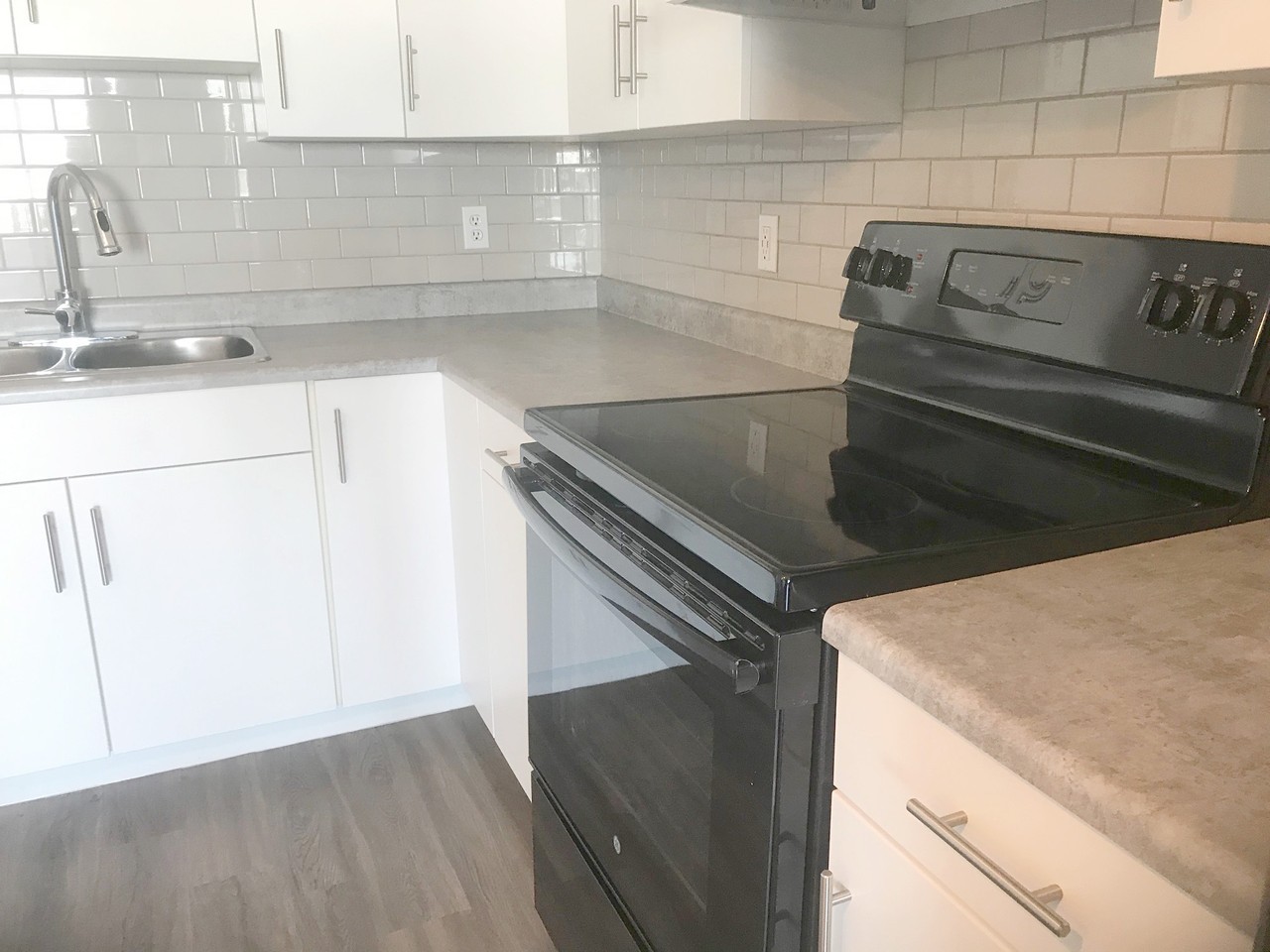 Hillview Estates - Photo 6 of 15