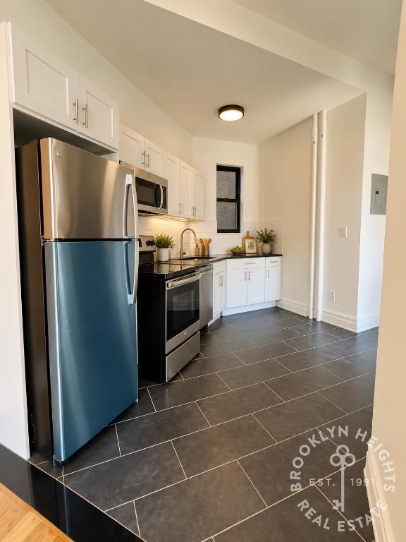 73 Saint Marks Ave #C2 - Photo 3 of 10