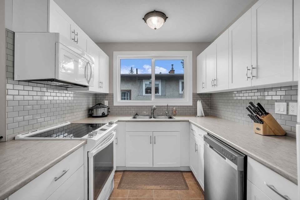 3224 Mcgill St - Photo 7 of 22